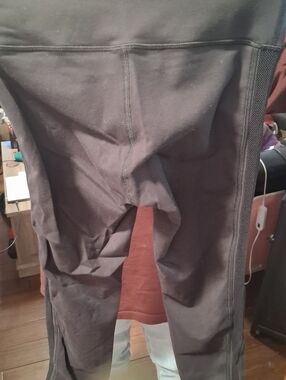 lululemon  Women's Black Leggings with Mesh Side Panels